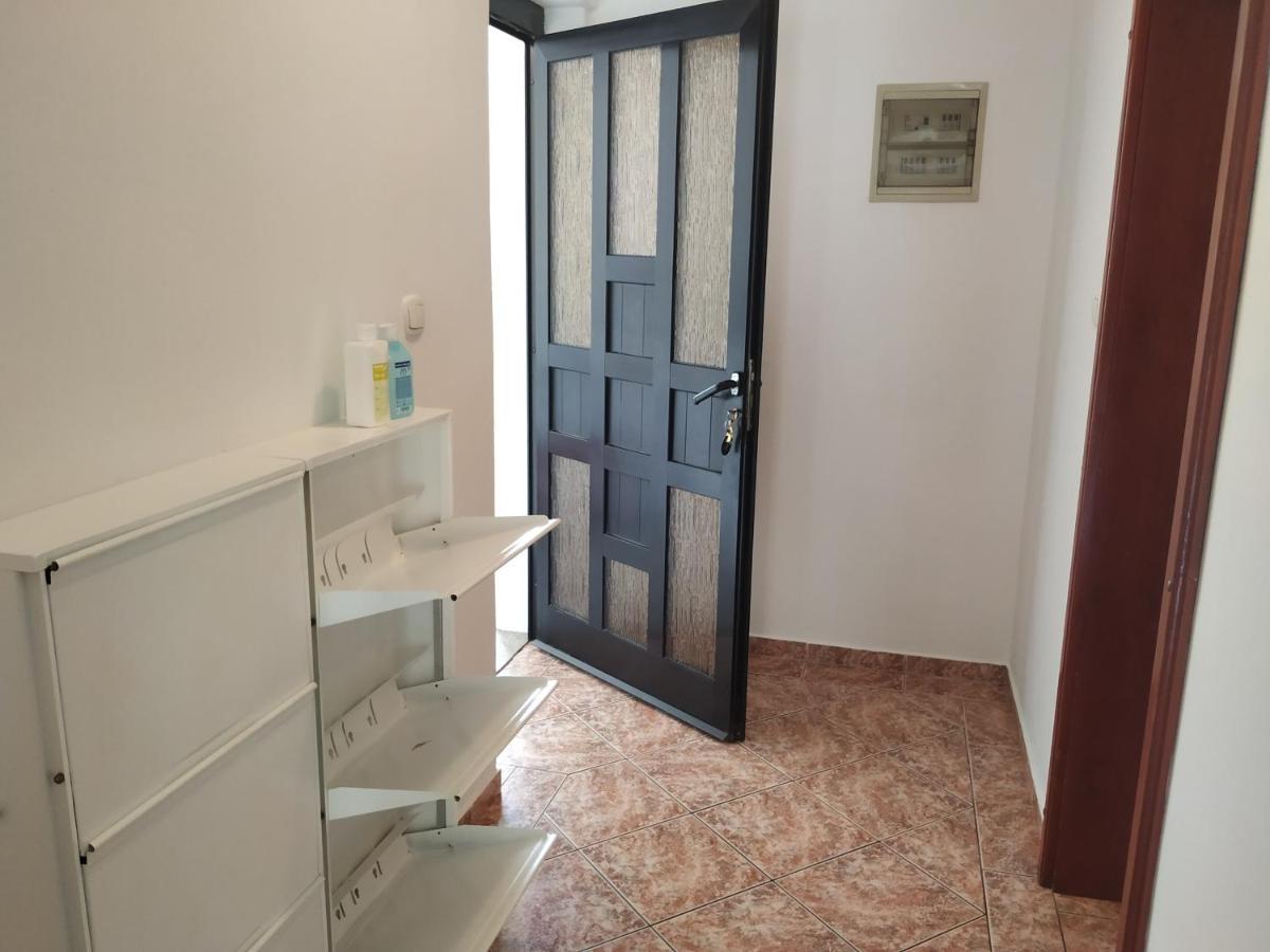 Apartmani Deleut Novi Vinodolski Eksteriør billede