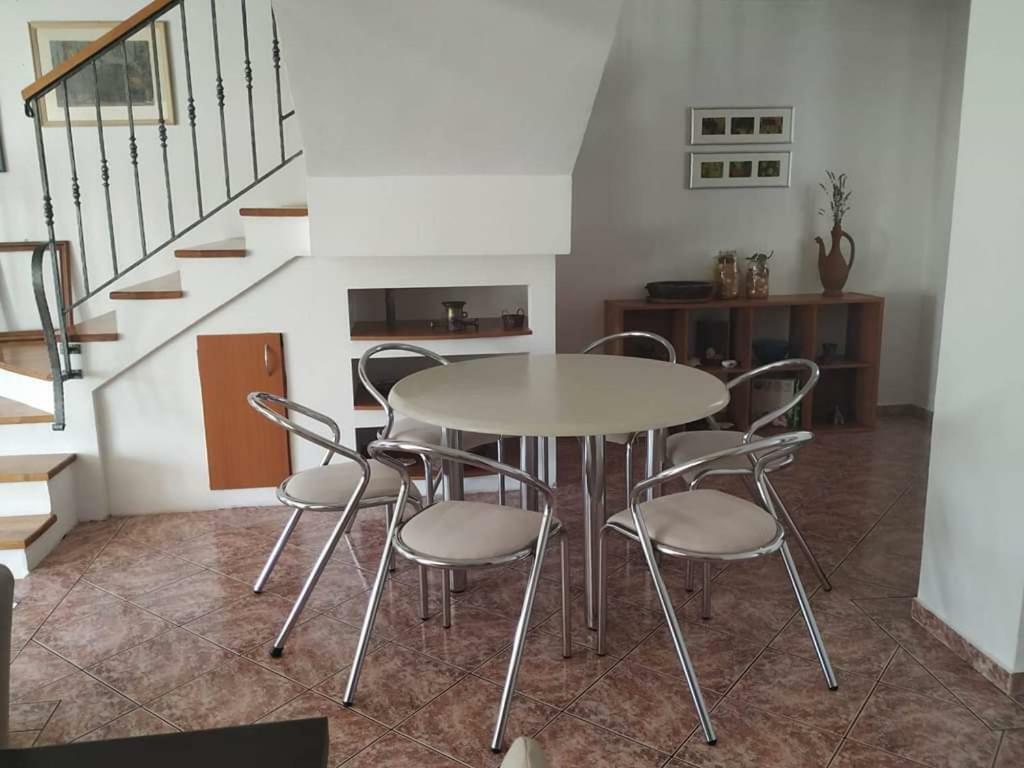 Apartmani Deleut Novi Vinodolski Eksteriør billede